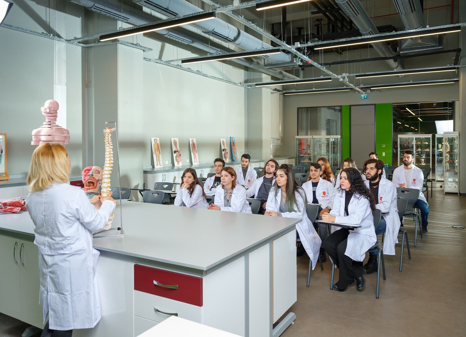 جامعة إسطنبول نيشانتاشي