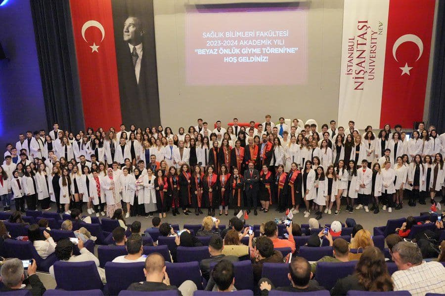 جامعة إسطنبول نيشانتاشي