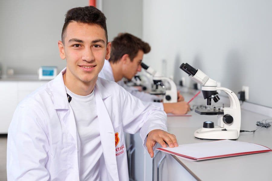 جامعة إسطنبول نيشانتاشي