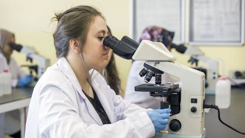 جامعة اسطنيول يني يوز يل