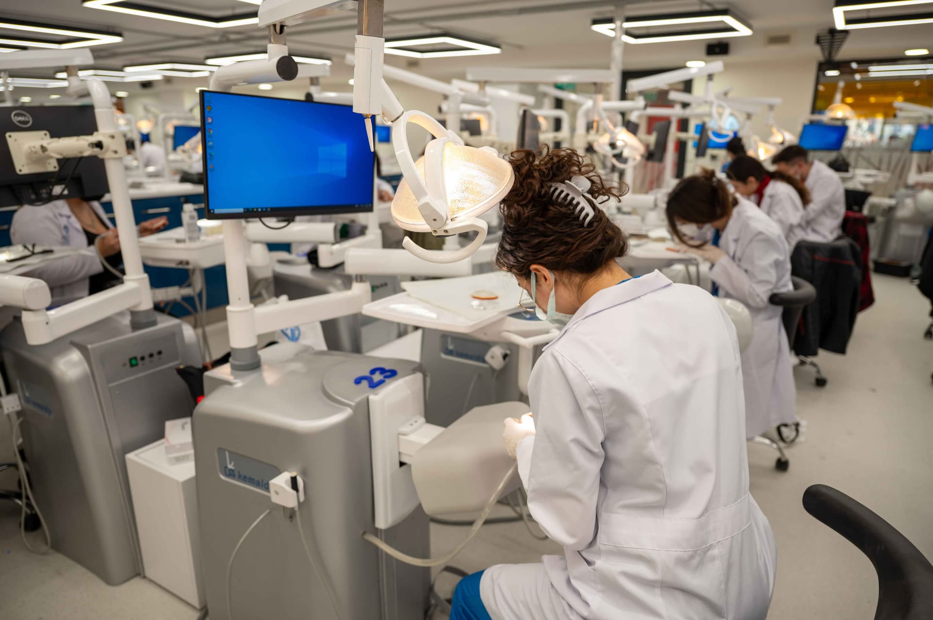 جامعة بهشة شهير