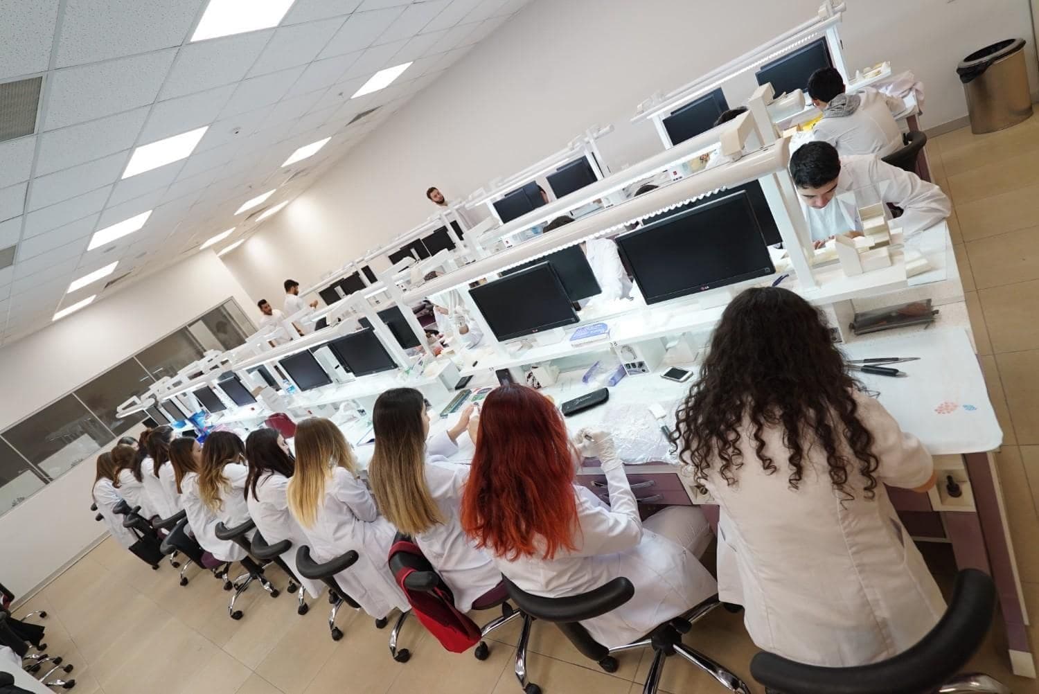 جامعة التن باش