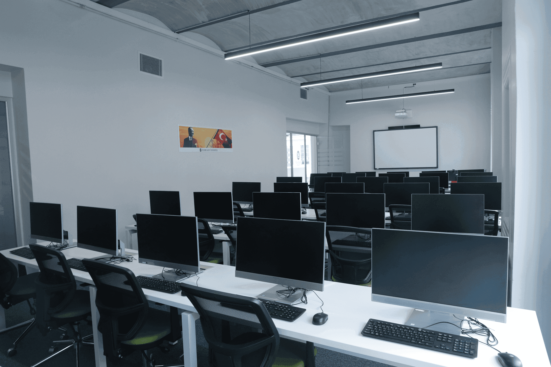 جامعة اسطنبول كينت