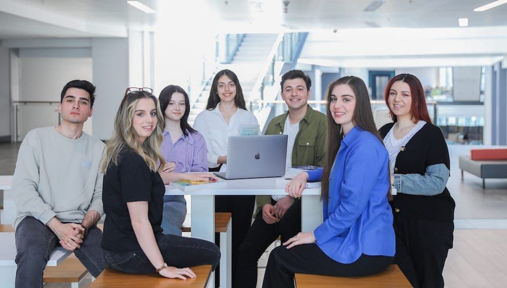 جامعة اسطنبول ميديبول