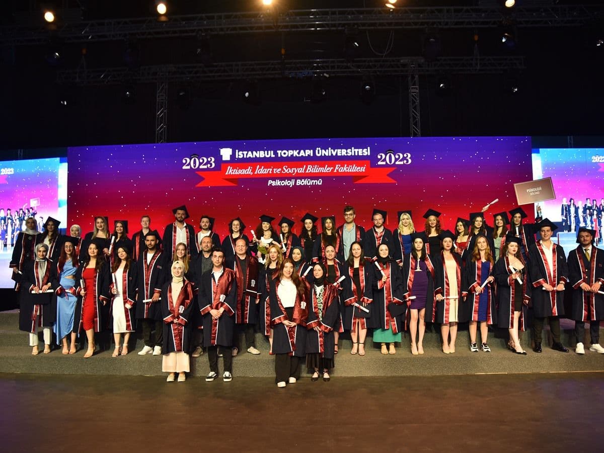 جامعة إسطنبول توبكابي