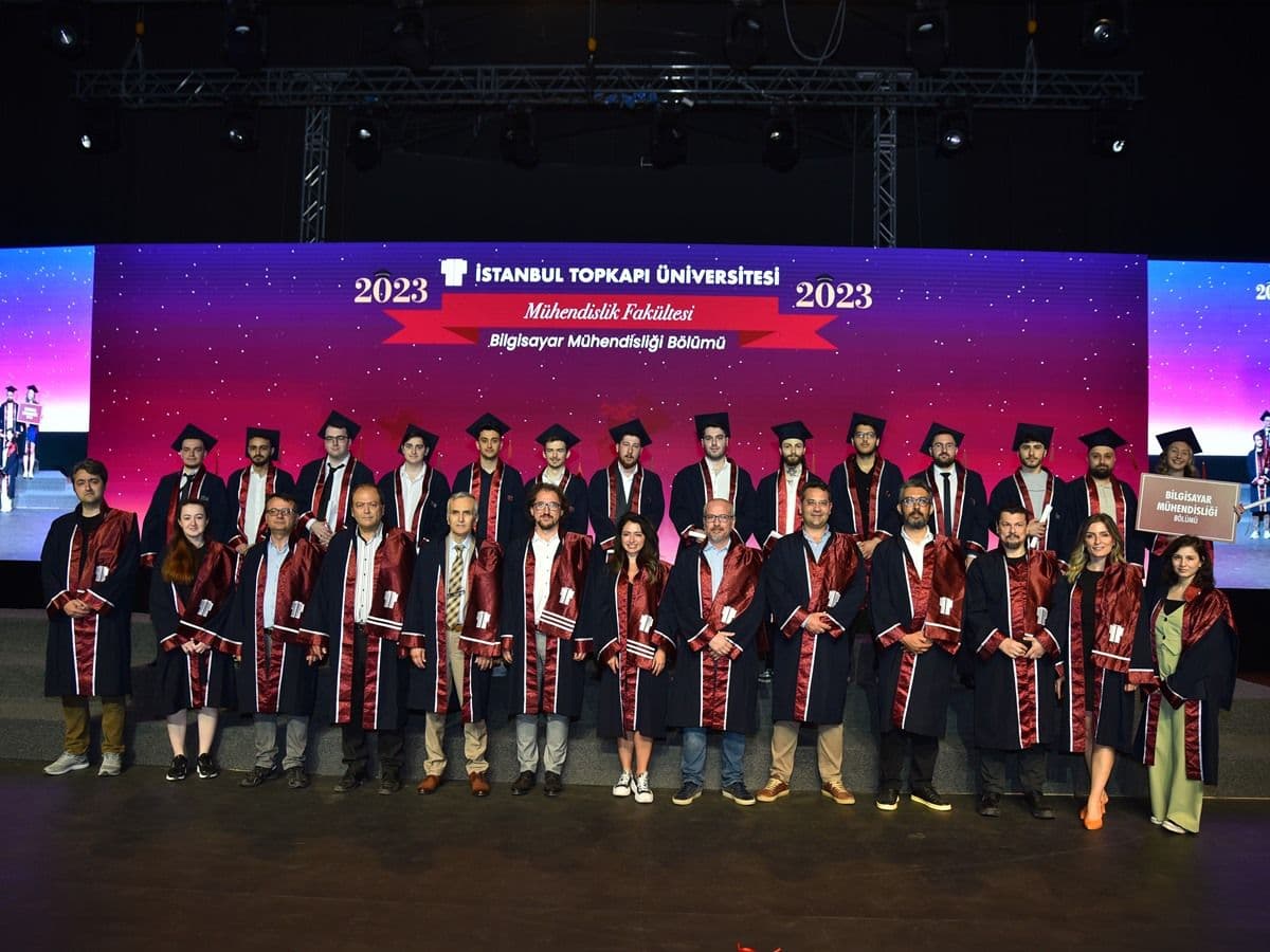 جامعة إسطنبول توبكابي