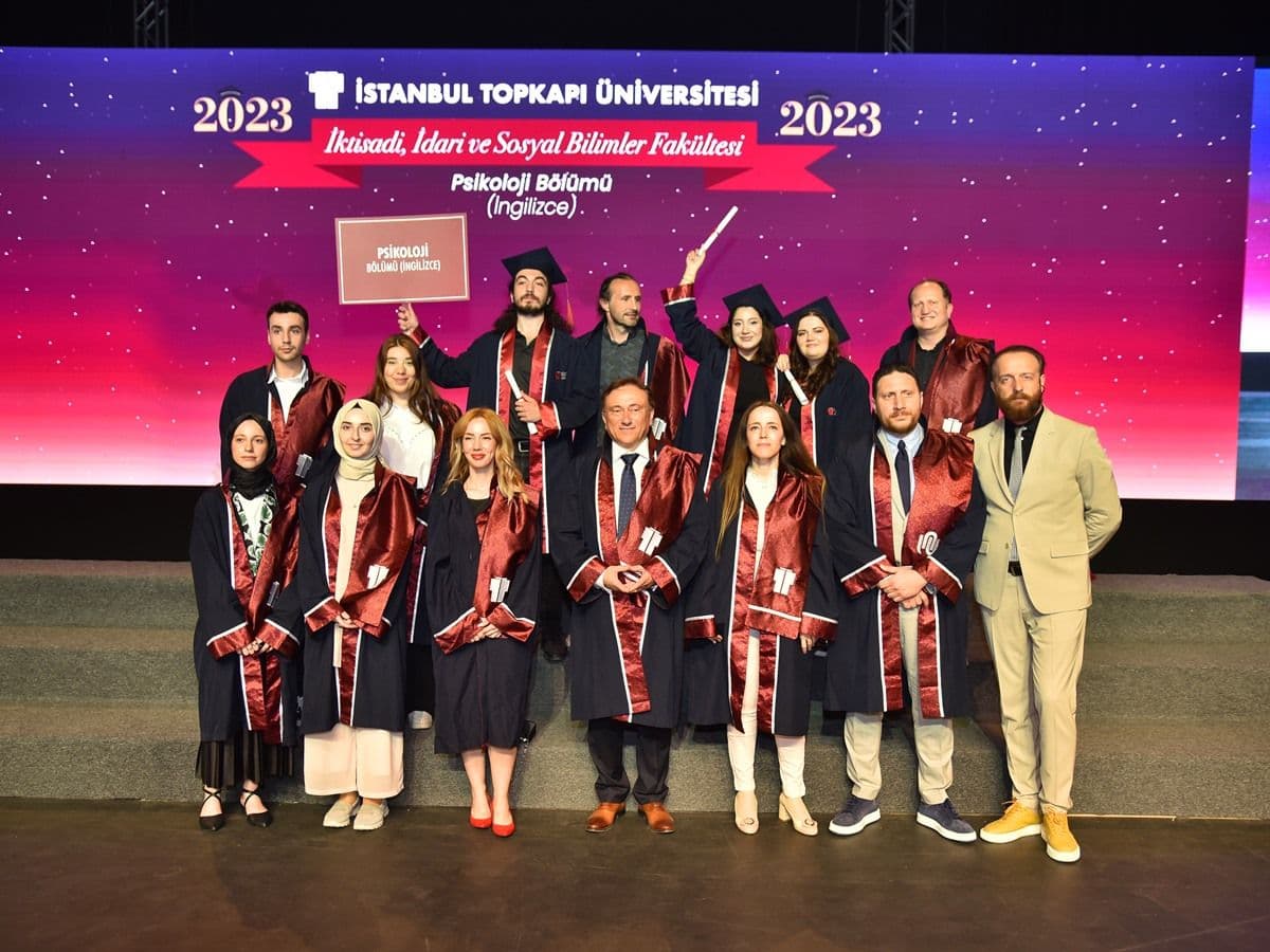 جامعة إسطنبول توبكابي