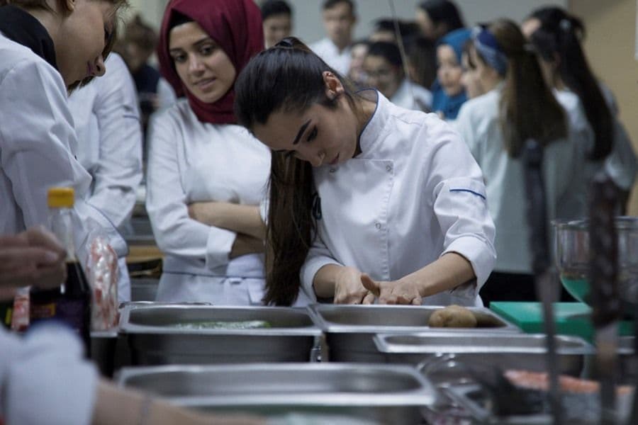 جامعة إسطنبول توبكابي