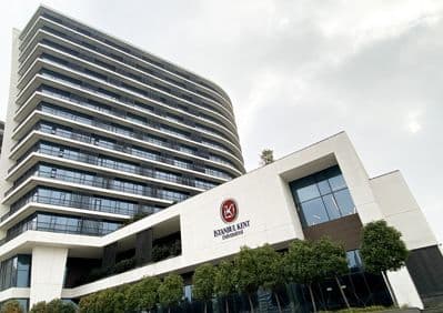 جامعة اسطنبول كينت