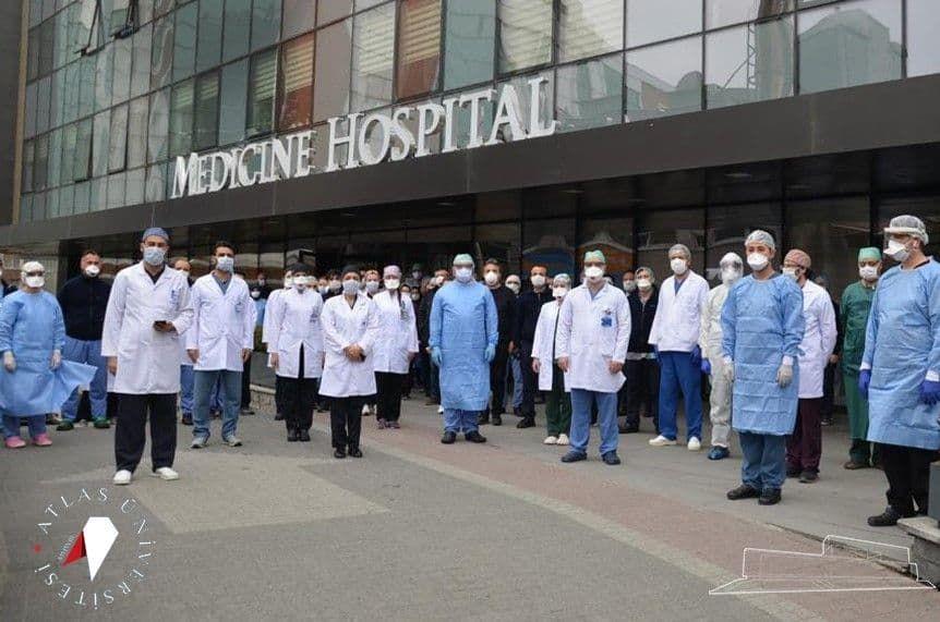 جامعة اسطنبول اطلس