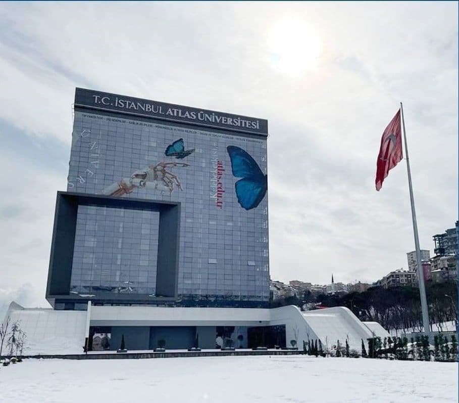 جامعة اسطنبول اطلس
