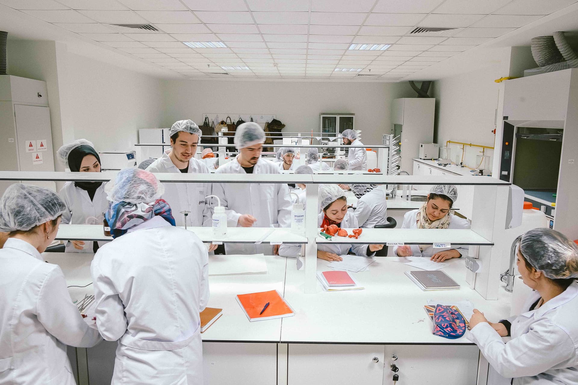 جامعة بيروني