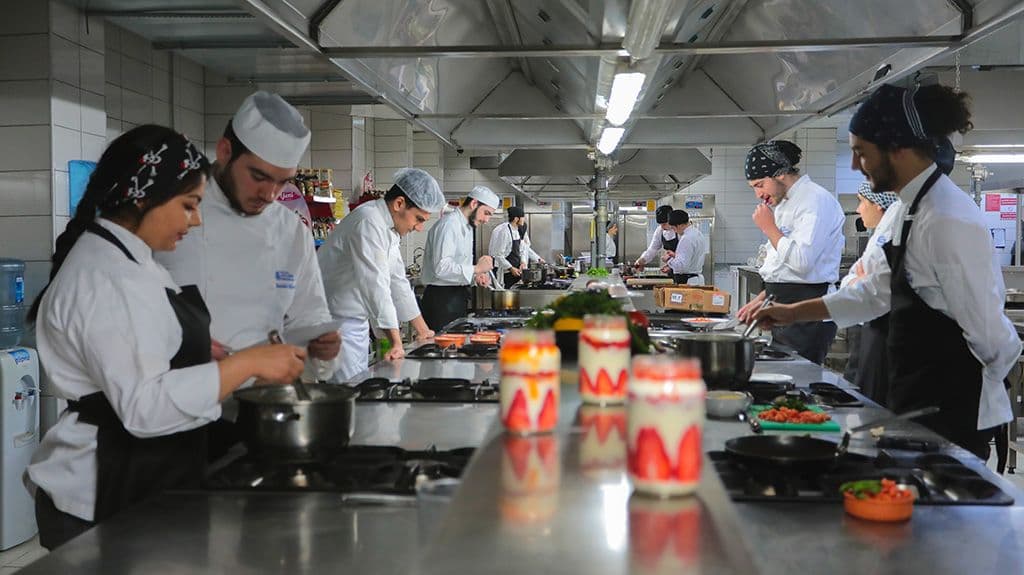 جامعة اسطنبول جيليشيم