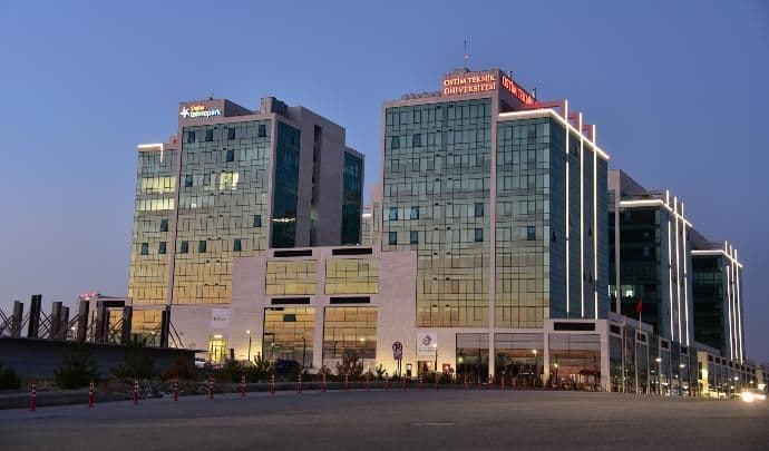 جامعة أوستيم التقنية