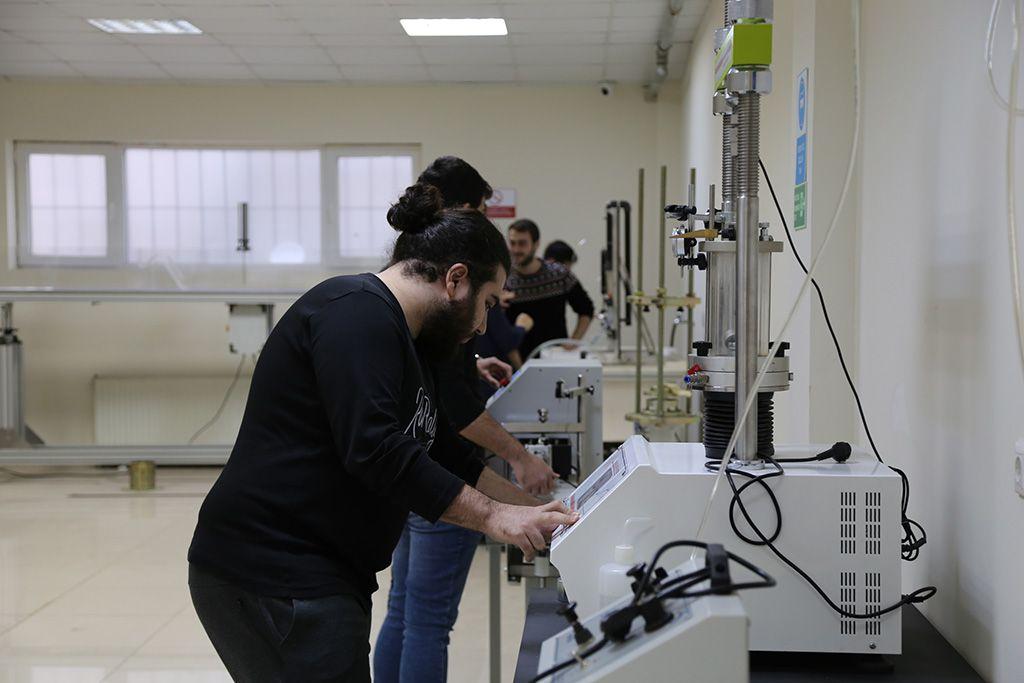 جامعة اسطنبول جيليشيم