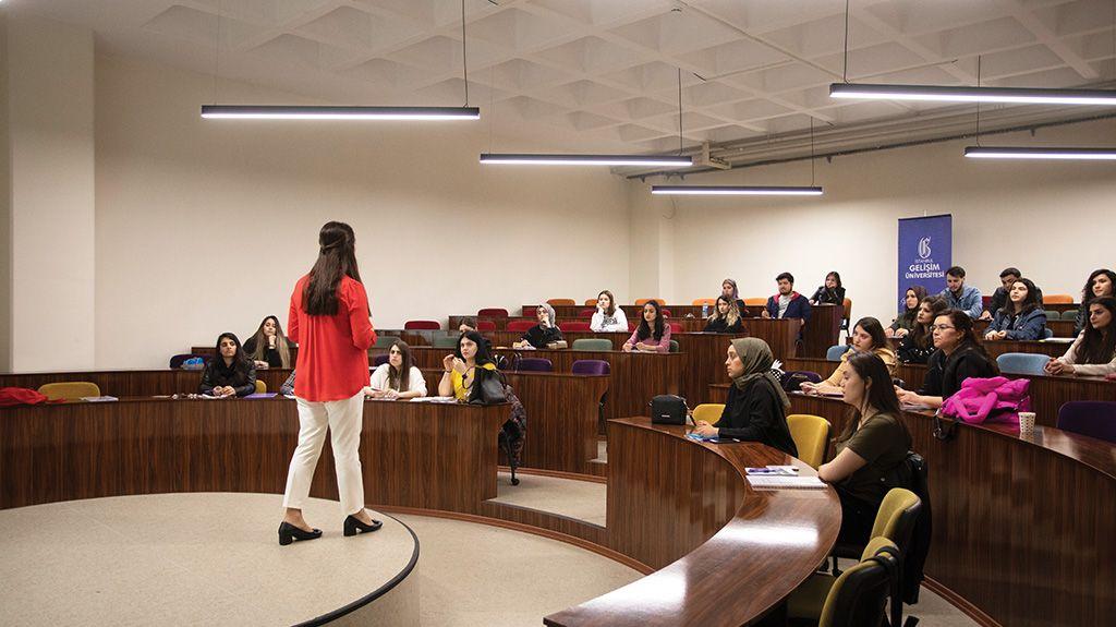 جامعة اسطنبول جيليشيم